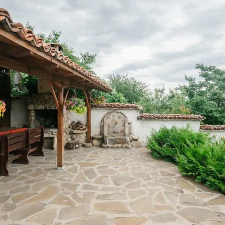 Kodjamanova House 3*