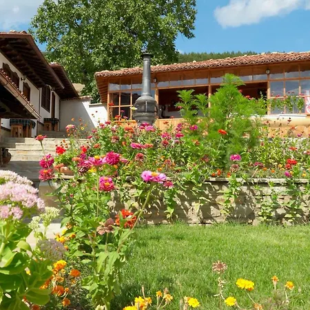 Gasthof Kodjamanova House *