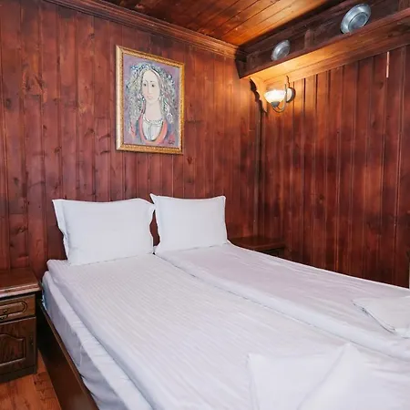 Kodjamanova House 3*