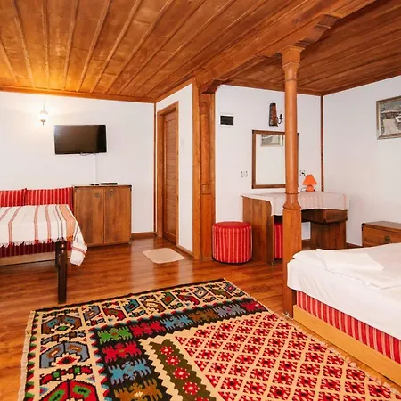 Kodjamanova House 3*