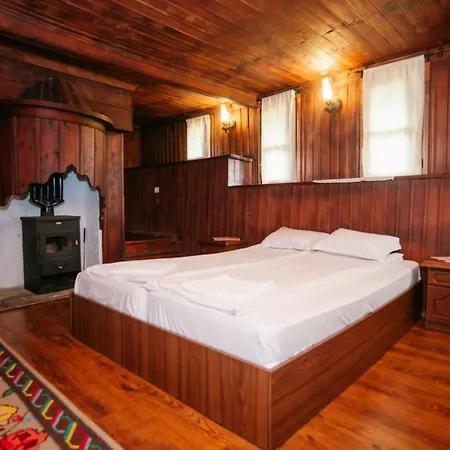 Kodjamanova House 3*